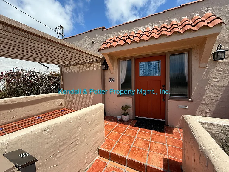 66 Roosevelt St — Photo 3