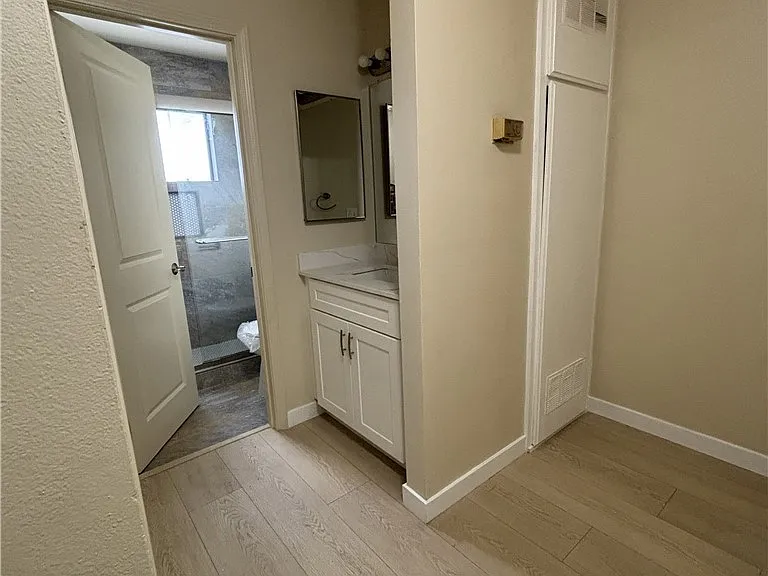 9229 Stewart And Gray Rd #A — Photo 15