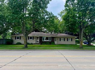 2203 E College Ave, Appleton, WI 54915