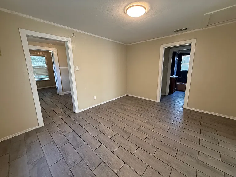 3710 Guaranty St — Photo 6