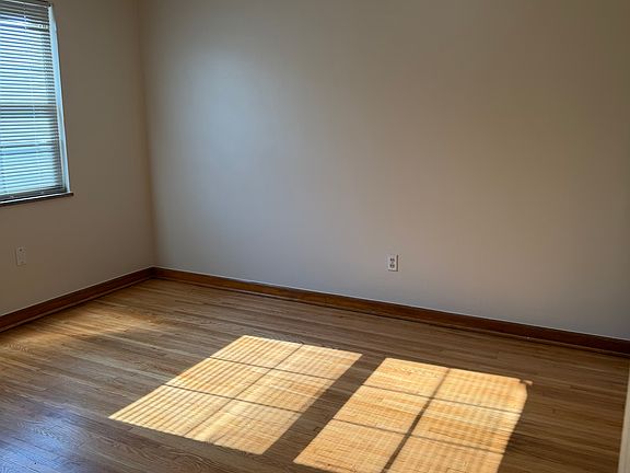 4th image of 1790 Northwest Ct APT C
