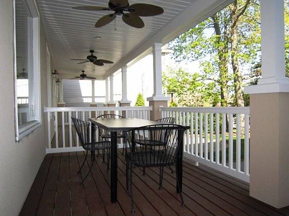Private Deck
