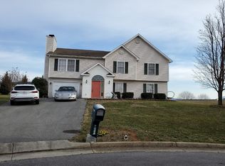 4901 Orchard Park Dr, Roanoke, VA 24019