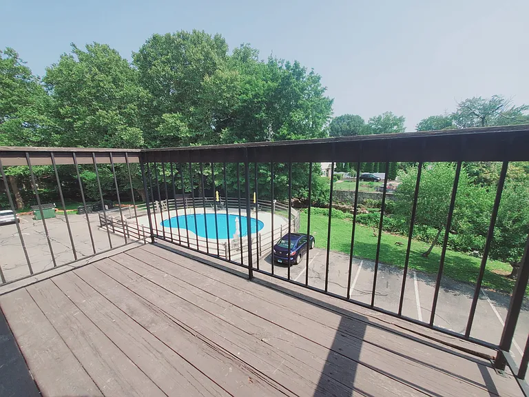 85 Riverside Ave #F7 — Photo 15