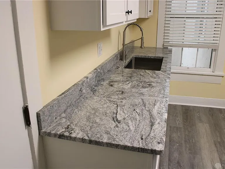 243 Oak St — Photo 1