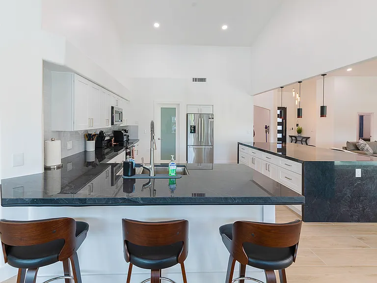 1710 E Queen Palm Dr — Photo 42