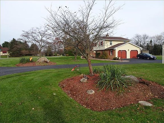 4th image of 846 Bluemont Dr