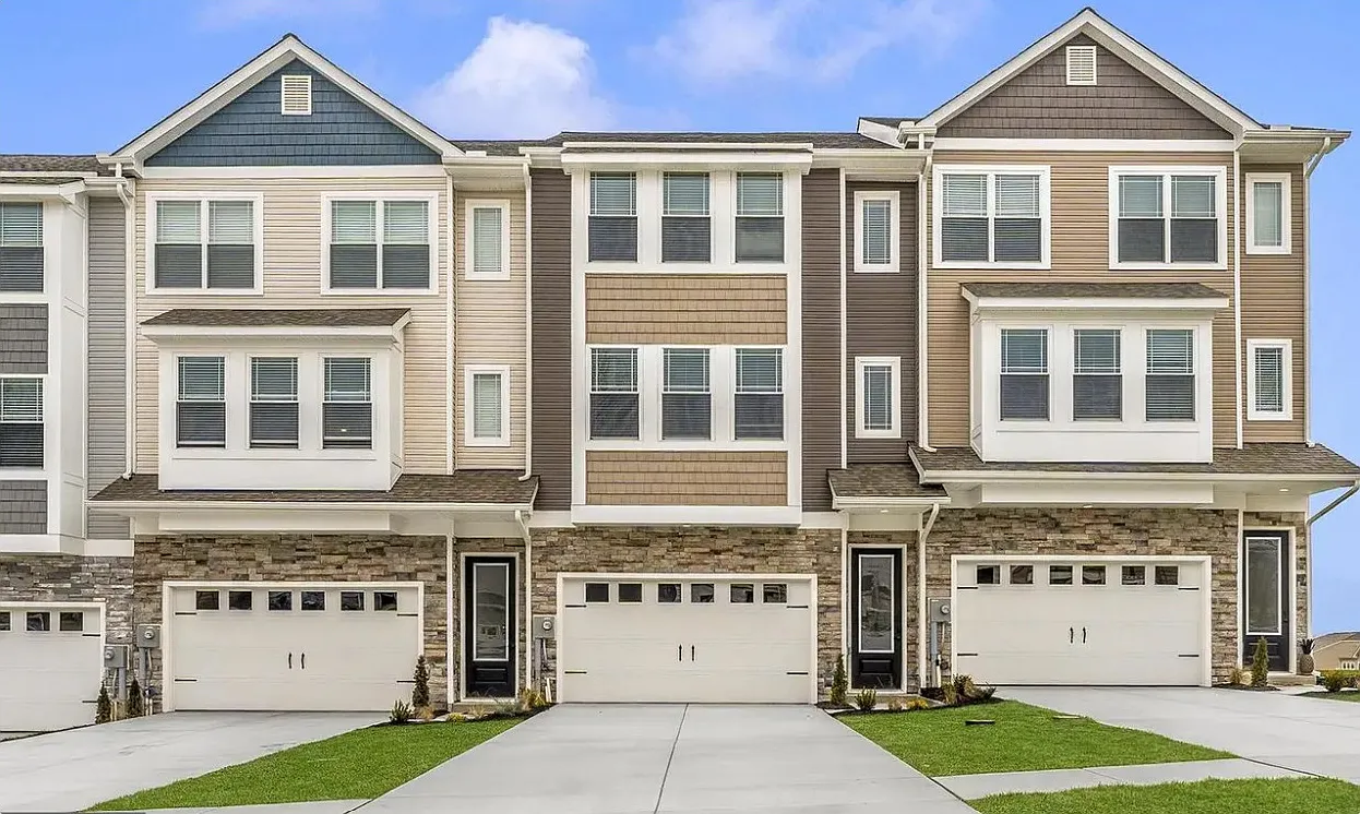 3 bed, 1708 sqft, $2,100 — Photo 1