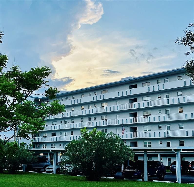 4240 Ironwood Cir APT 302A