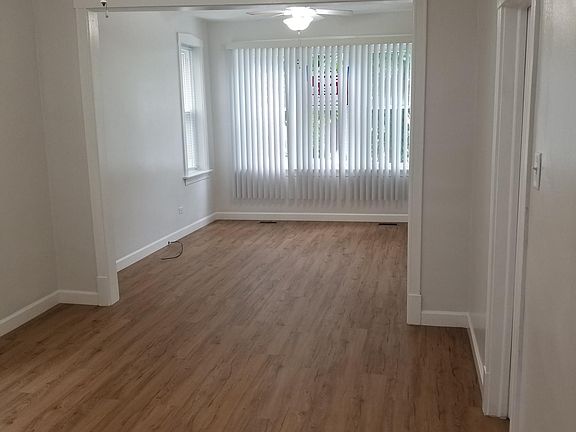 2nd image of 4031 N Marmora Ave #1F