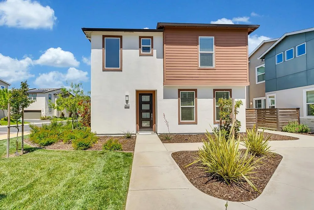 4417 Ocean Ln photo 1