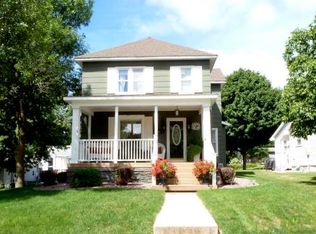 720 4th Ave, Windom, MN 56101