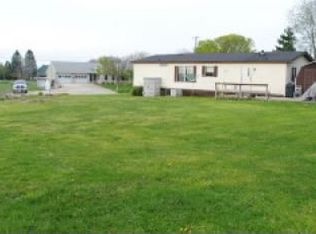 222 Butter Rd, Leola, PA 17540