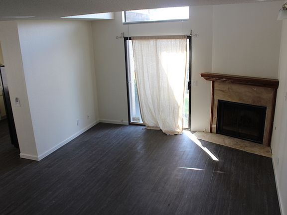 3rd image of 106 Poxon Pl