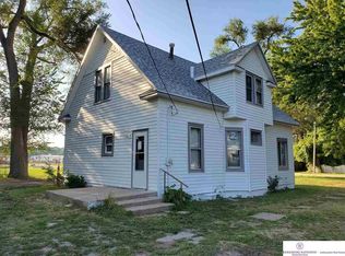 1433 Jaynes St, Omaha, NE 68110