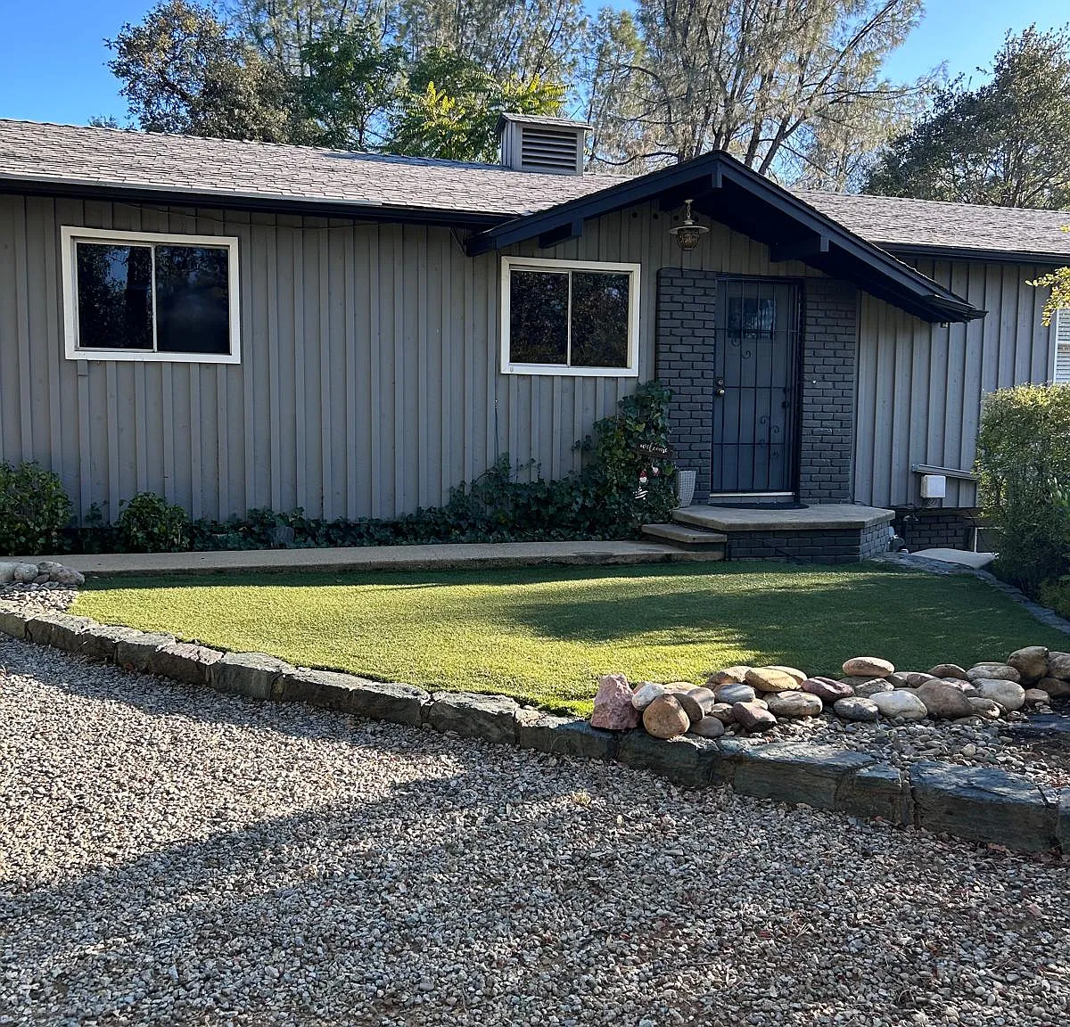 4 bed, 1152 sqft, $2,700 — Photo 1