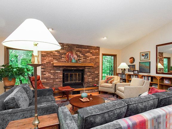 3rd image of 2236 Ironwood Ct
