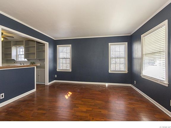 5th image of 1240 S Yale Ave