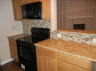 1726 Santa Fe Trl, Grand Prairie, TX 75052