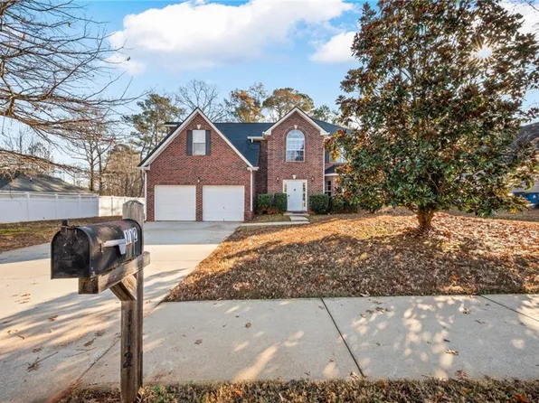 112 Bellington Dr, McDonough, GA 30253