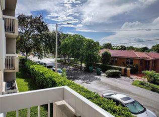 600 NW 32nd Pl APT 212, Miami, FL 33125