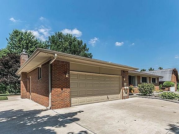 4th image of 11748 Lesia Dr