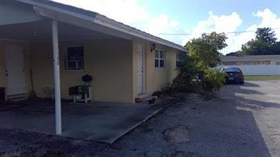 2nd image of 2905 Parker Ave #3