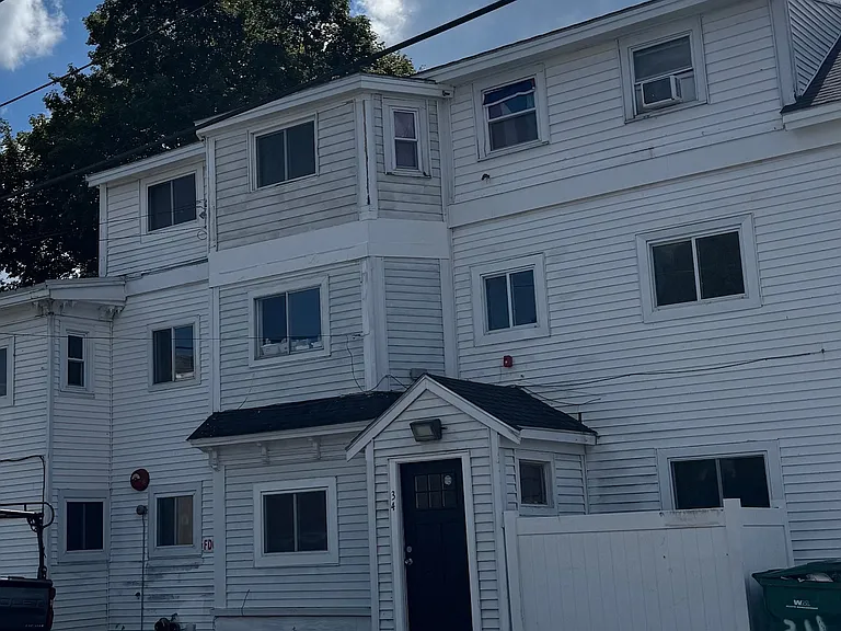 34 Grand Ave #3 — Photo 1