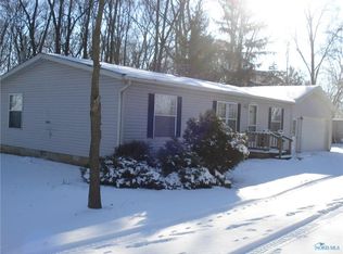 26872 Sadie Ln, Fayette, OH 43521