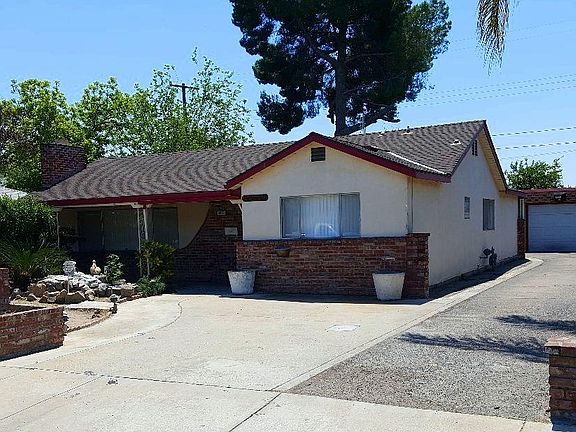 4th image of 3812 Kenmore Dr S