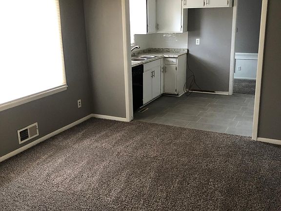 3rd image of 9122 Tennessee Ave