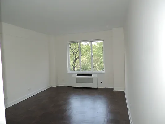 Rented by essential NEW YORK Real Estate | media 21