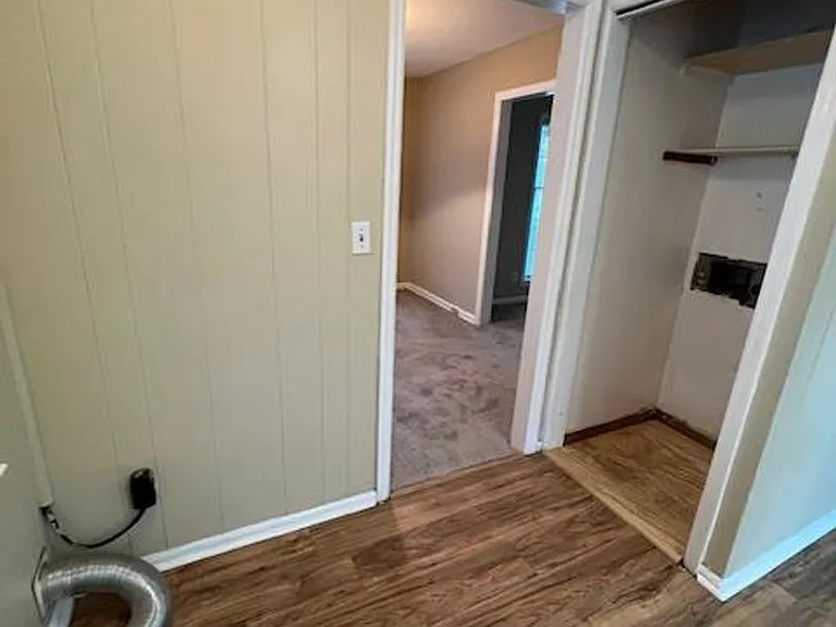 407 Northfield Rd — Photo 17