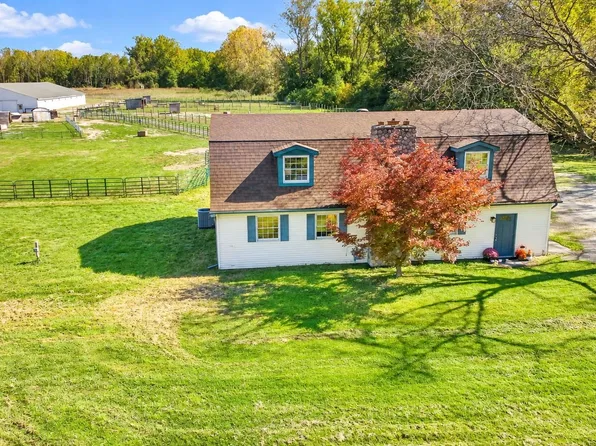 19805 Wahrman Rd, New Boston, MI 48164