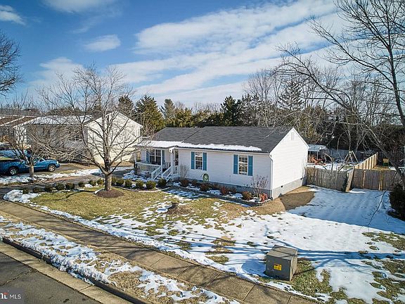 3rd image of 11691 Fort Union Dr