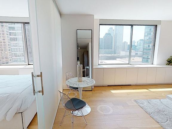 2nd image of 111 W 67th St APT 20N