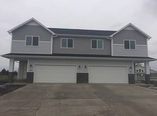 3354 27th St S, Moorhead, MN 56560