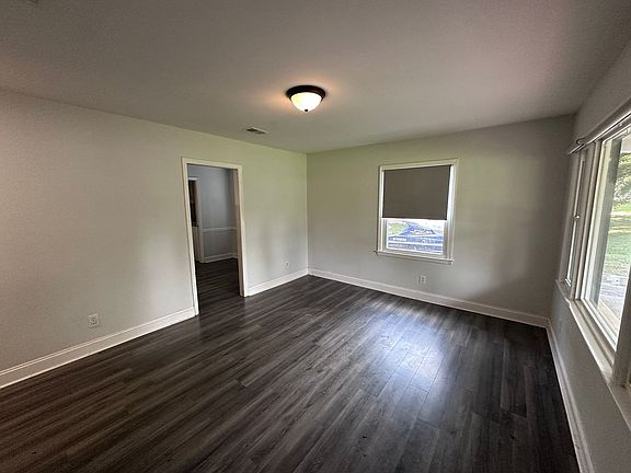 3rd image of 6202 Clearwater Dr
