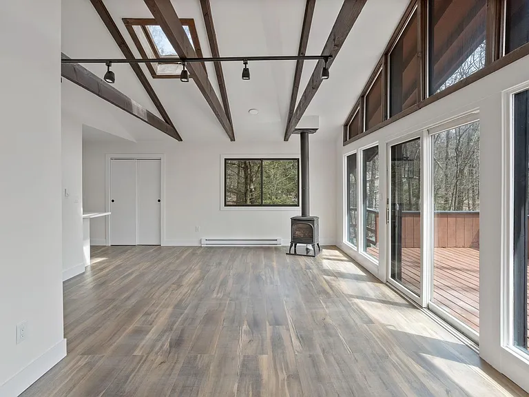 530 Maple Ridge Dr — Photo 24