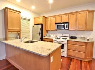 8 Bristol St #1, Cambridge, MA 02141