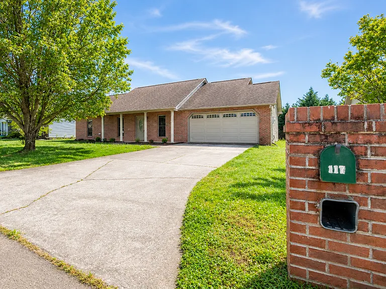 317 Headrickview Dr — Photo 2
