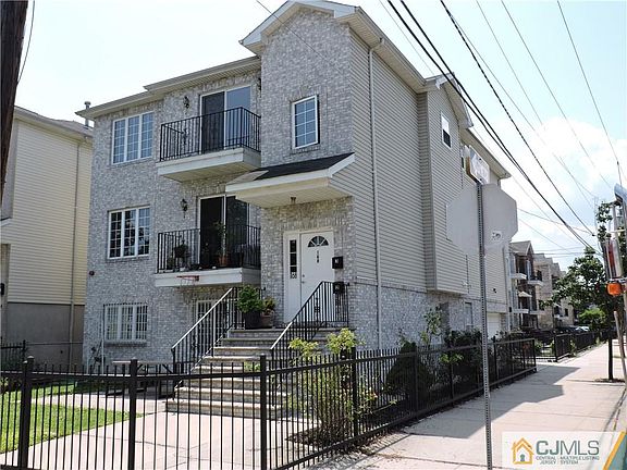 2nd image of 168-170 Berkeley Ave