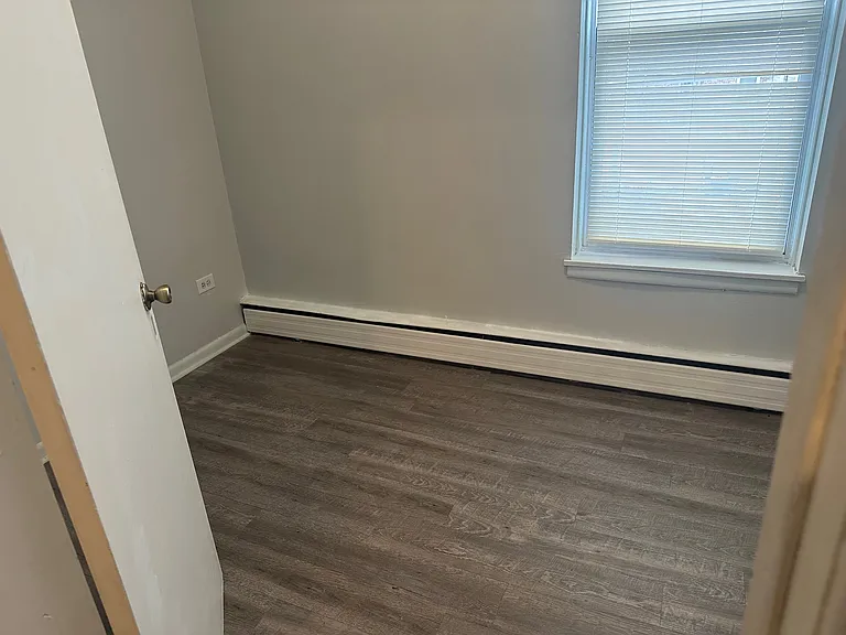 1237 S 51st Ave #2R — Photo 10