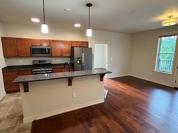 5th image of 835 Wyoming St Suite 205