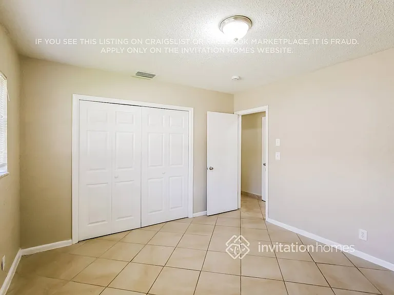 5161 SW 19th St — Photo 12