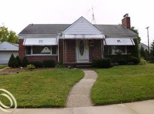 1441 Burlington Dr, Mount Clemens, MI 48043