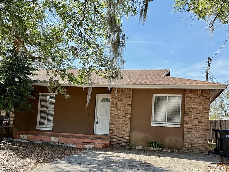 908 Tucker Ave — Photo 1