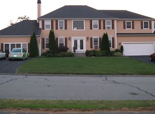 71 Gossets Turn Dr, Middletown, RI 02842