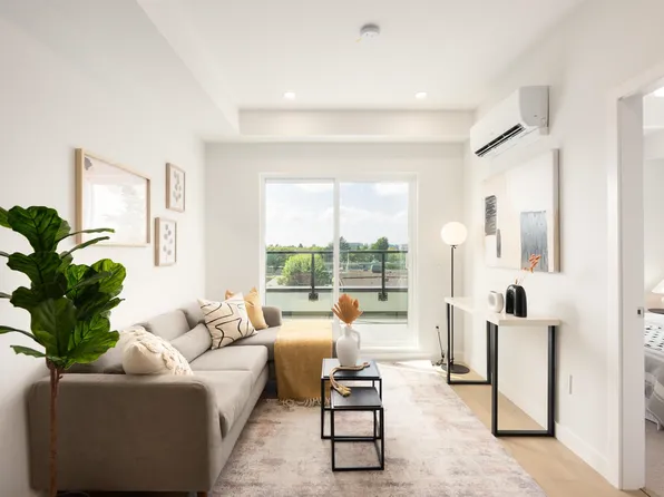 5398 207th St #309, Langley, BC V3A 2E6