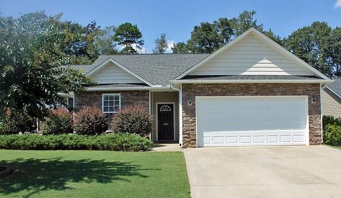 1st image of 1049 Blythwood Dr
